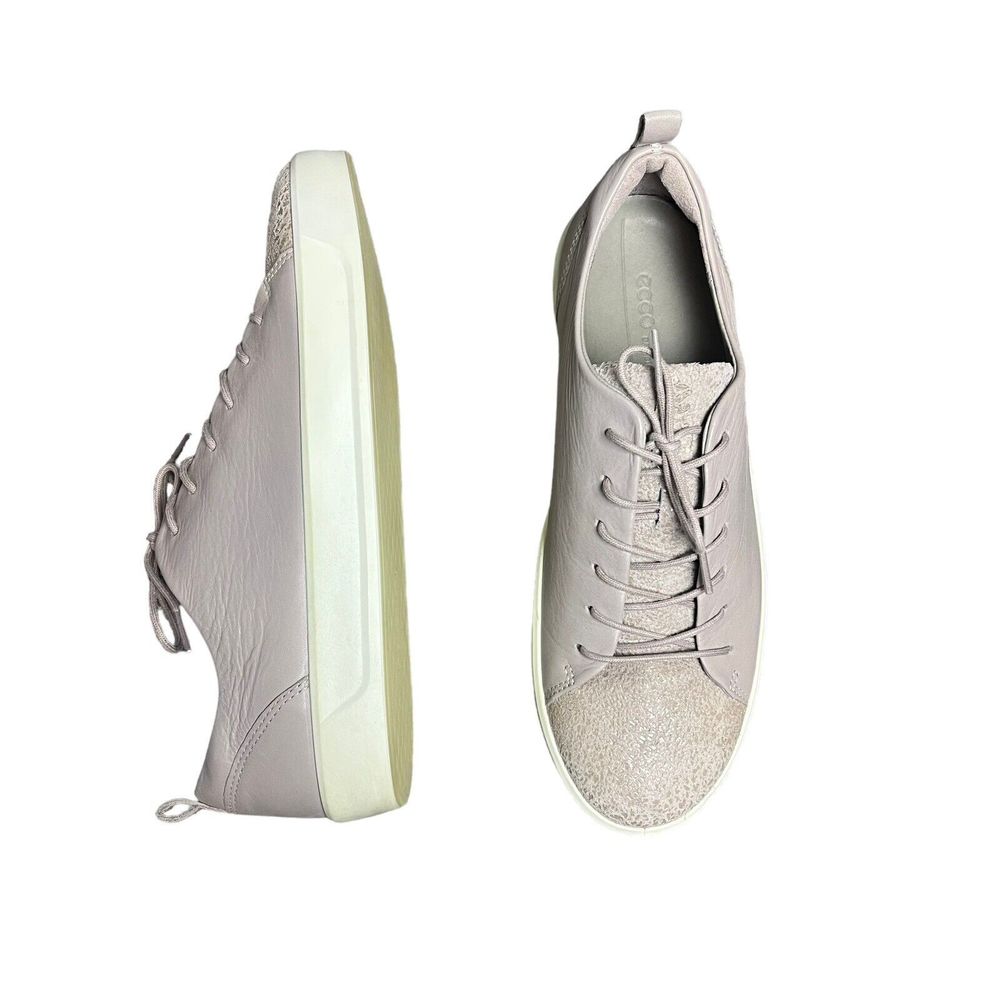Ecco Women’s Sneakers in Light Pink and White